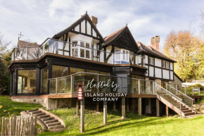 Luccombe Chine House - Luxury Clifftop Manor House with Sea Views in Shanklin